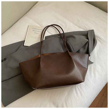 Retro Casual Large-Capacity Shoulder Bag
