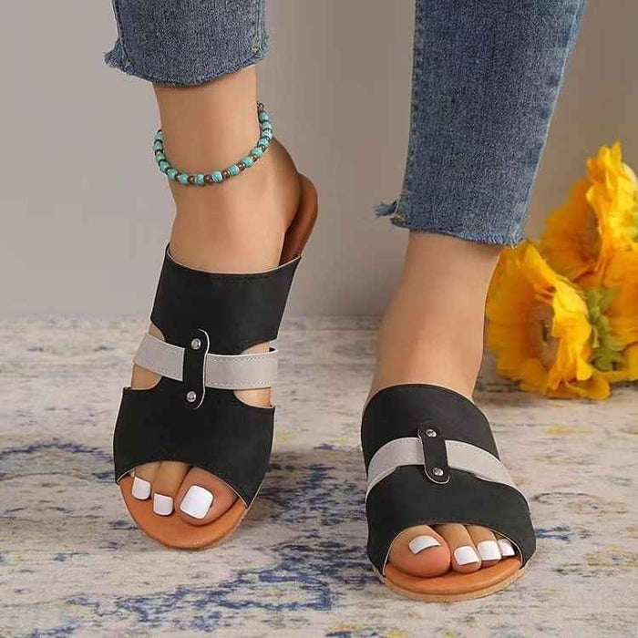 Nouvelles sandales à bout ouvert avec boucle pour femmes, chaussures de plage d'été, mules plates décontractées à petit talon