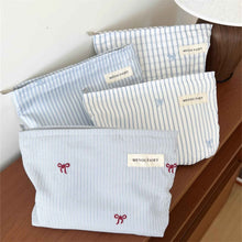 Blue Handheld Cosmetic Bag