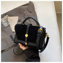 Sleek Niche-design Crossbody Bag Thats Effortlessly Versatile