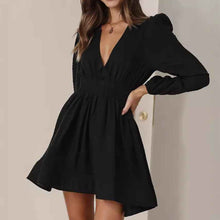 V-neck Waist-cinching Pleated Skirt With Ruffled Hem French Style