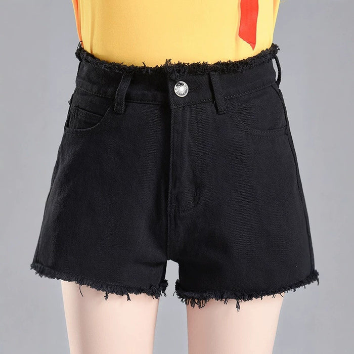 Shorts en jean tendance, coupe trapèze, taille mi-haute à haute, bas effiloché, matière extensible
