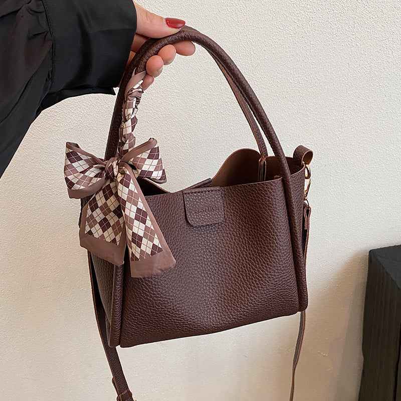 Womens Niche Bucket Bag For Spring And Summer