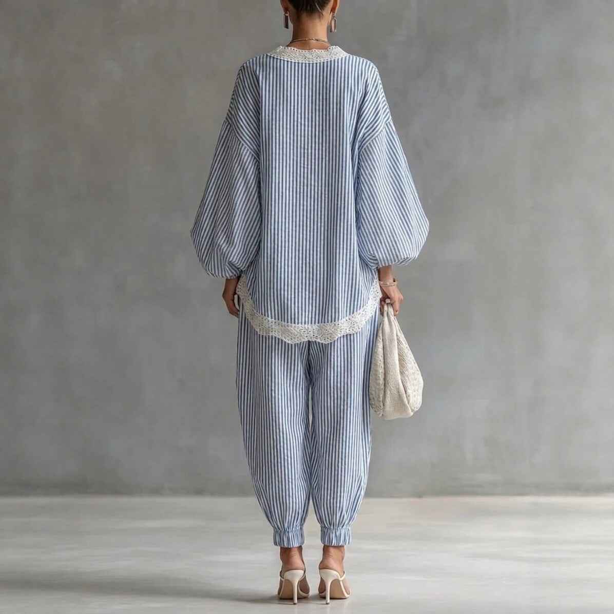Blue And White Striped Lace-trimmed Loose Set For Women