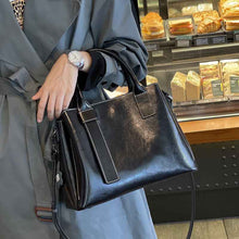 Womens Stylish Versatile High-capacity Shoulder And Crossbody Bag