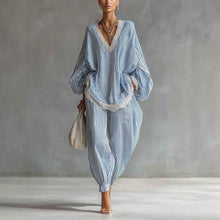Blue And White Striped Lace-trimmed Loose Set For Women