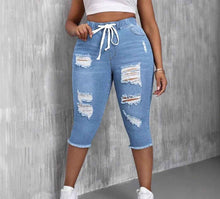 Womens Slimming Ripped Plus-Size Jeans