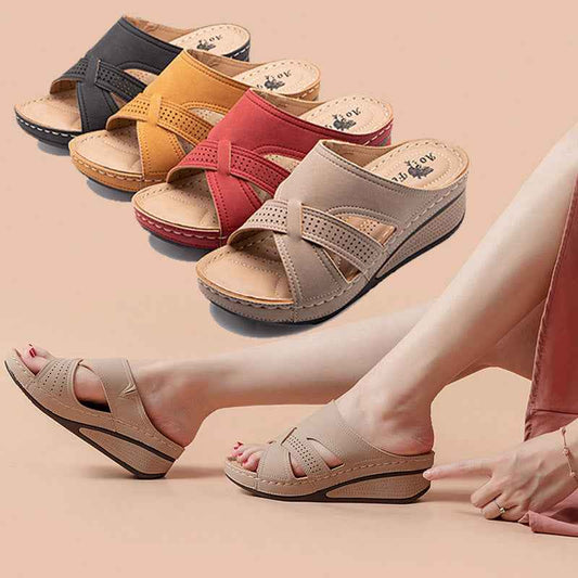 Plus-size Wedge Sandals With A Vintage Openwork Design For Women