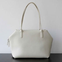 Simple Relaxed And Laid-back Single-shoulder Bag