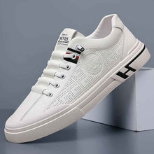 Embossed Breathable Sports Leisure Mesh Surface Shoes Teenagers