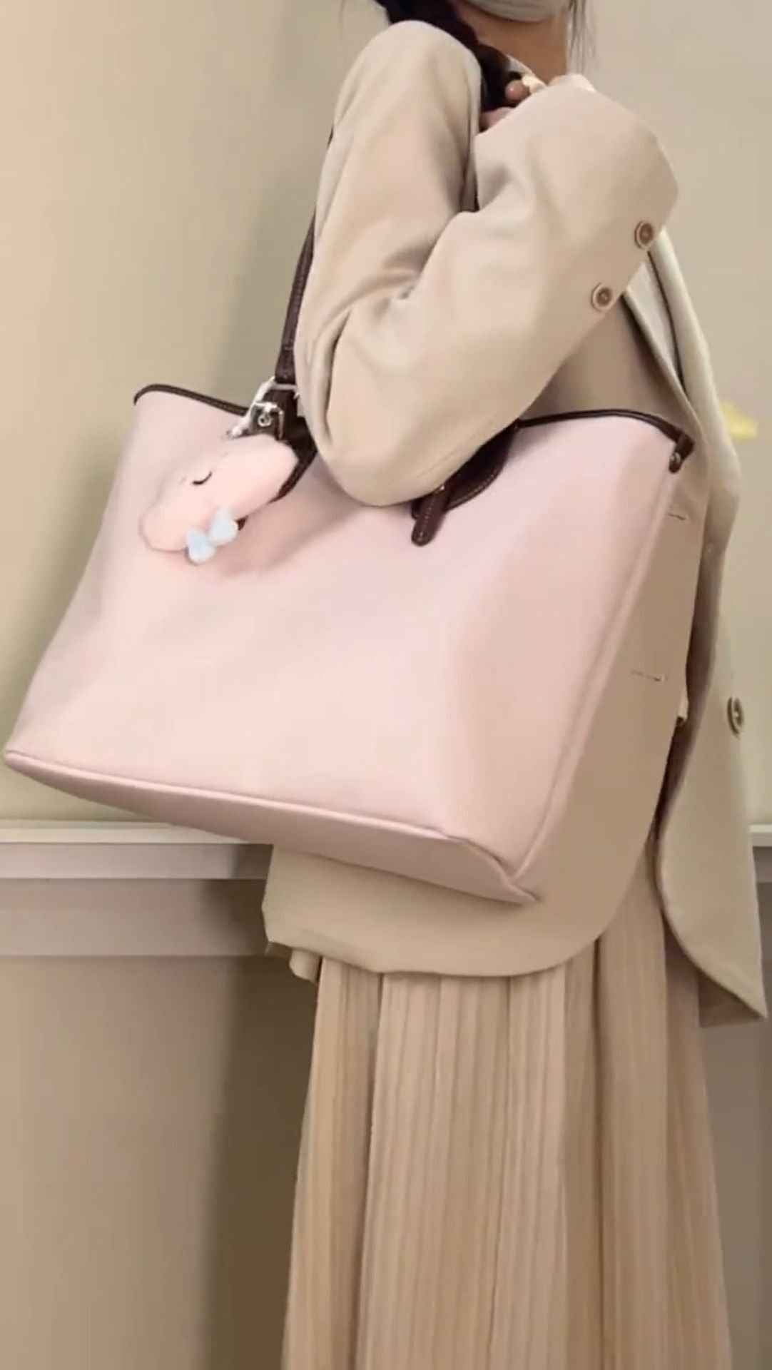 High-end Stylish Versatile Large-capacity Single-shoulder Bag For Class And Commuting