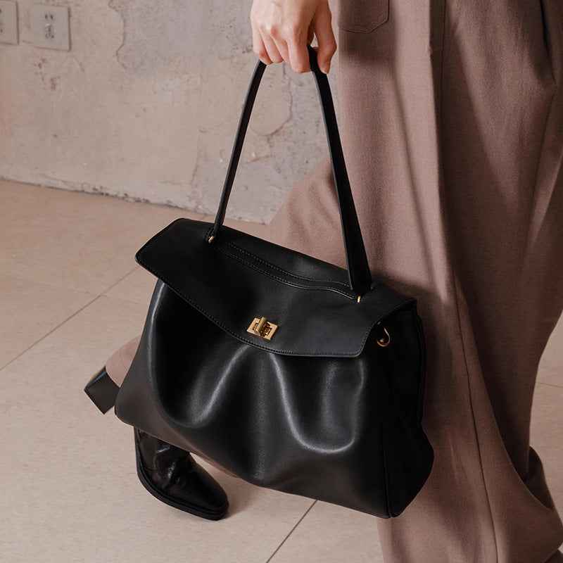 Sophisticated, High-capacity Tote Bag