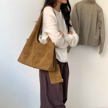 Large-capacity Womens Suede Commuter Underarm Shoulder Bag