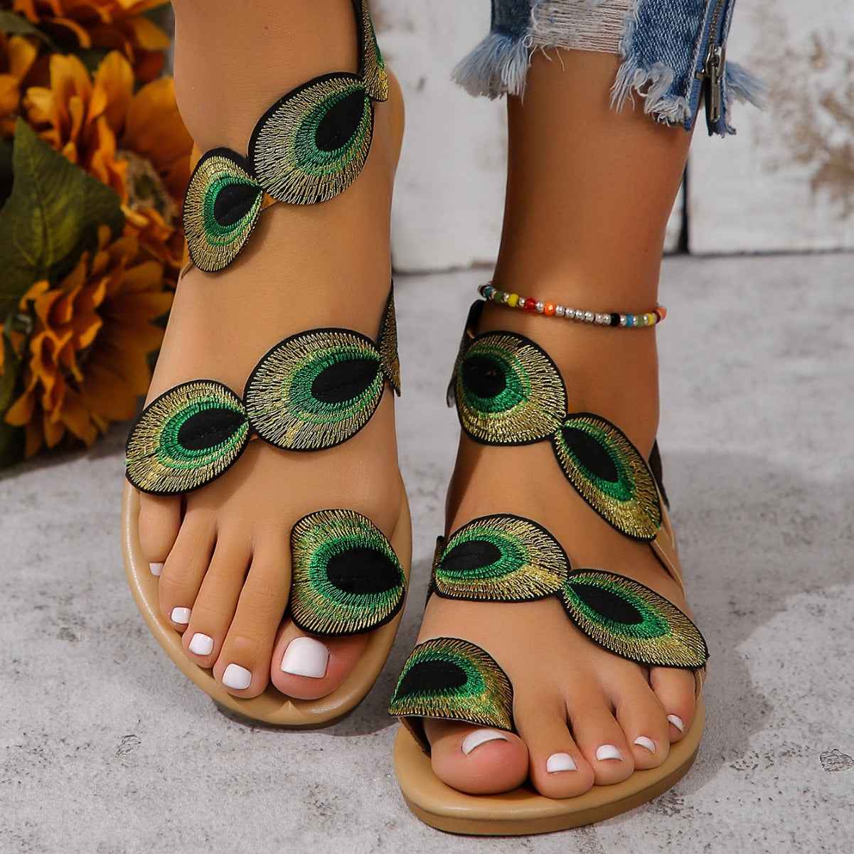 Fashion Peacock Embroidery Pattern Flat Sandals Summer Vacation Casual Clip Toe Beach Shoes For Women