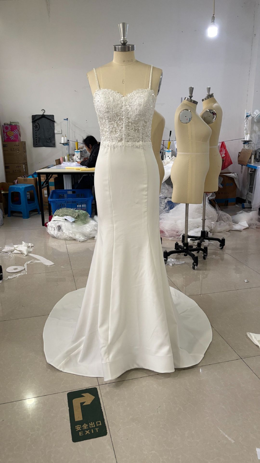 White Simple Trip Shoot Fishtail Bridal Tube Top Wedding Dress by Mirlaine Univers