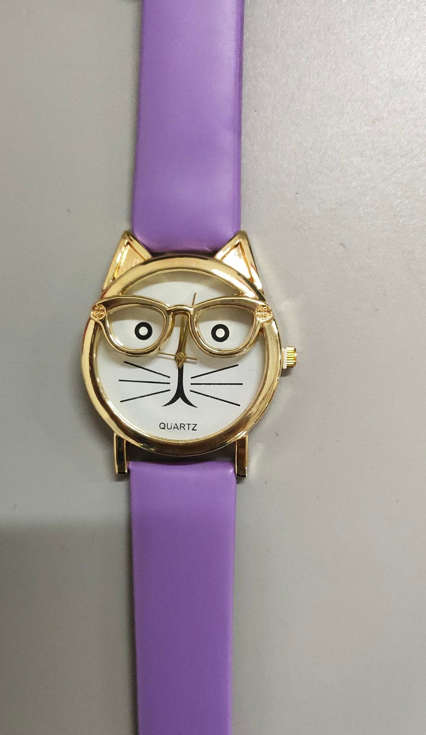 Lovely Cartoon Children Watch by Mirlaine Univers
