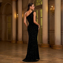 One-shoulder Slant Collar Sequined Slim-fit Sheath Banquet Split Evening Dress by Mirlaine Univers