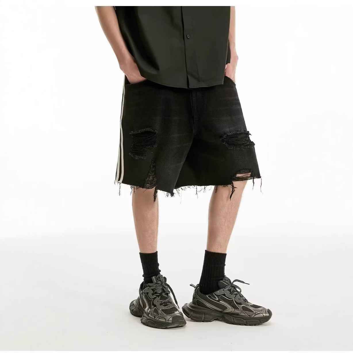 Men's Fashionable And Versatile Ripped Denim Shorts
