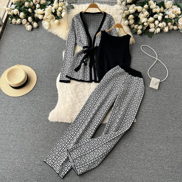 Ensemble décontracté pour femme à imprimé exotique, composé d'un haut en tricot à col en V Inverness et d'un pantalon large, ensemble trois pièces.