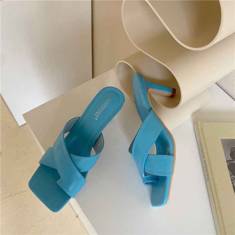 Stiletto toe set cross with beach loafer square head sandals for women