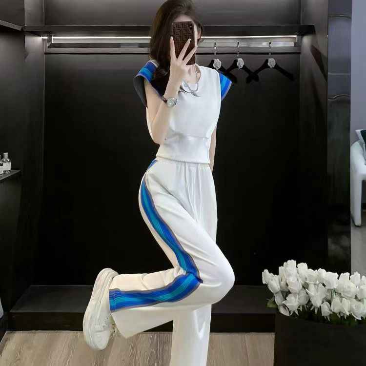 Women's Summer High-End Contrasting Color Short-Sleeve Top And High-Waist Wide-Leg Pants Two-Piece Set