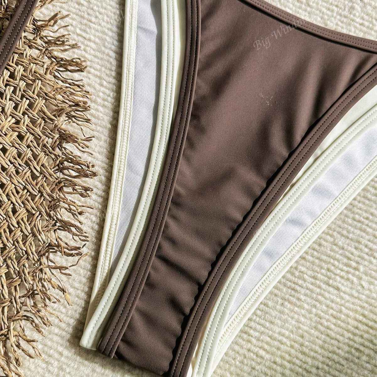 European And American-style Two-piece Contrast-color Three-piece Bikini With Adjustable Straps For Women