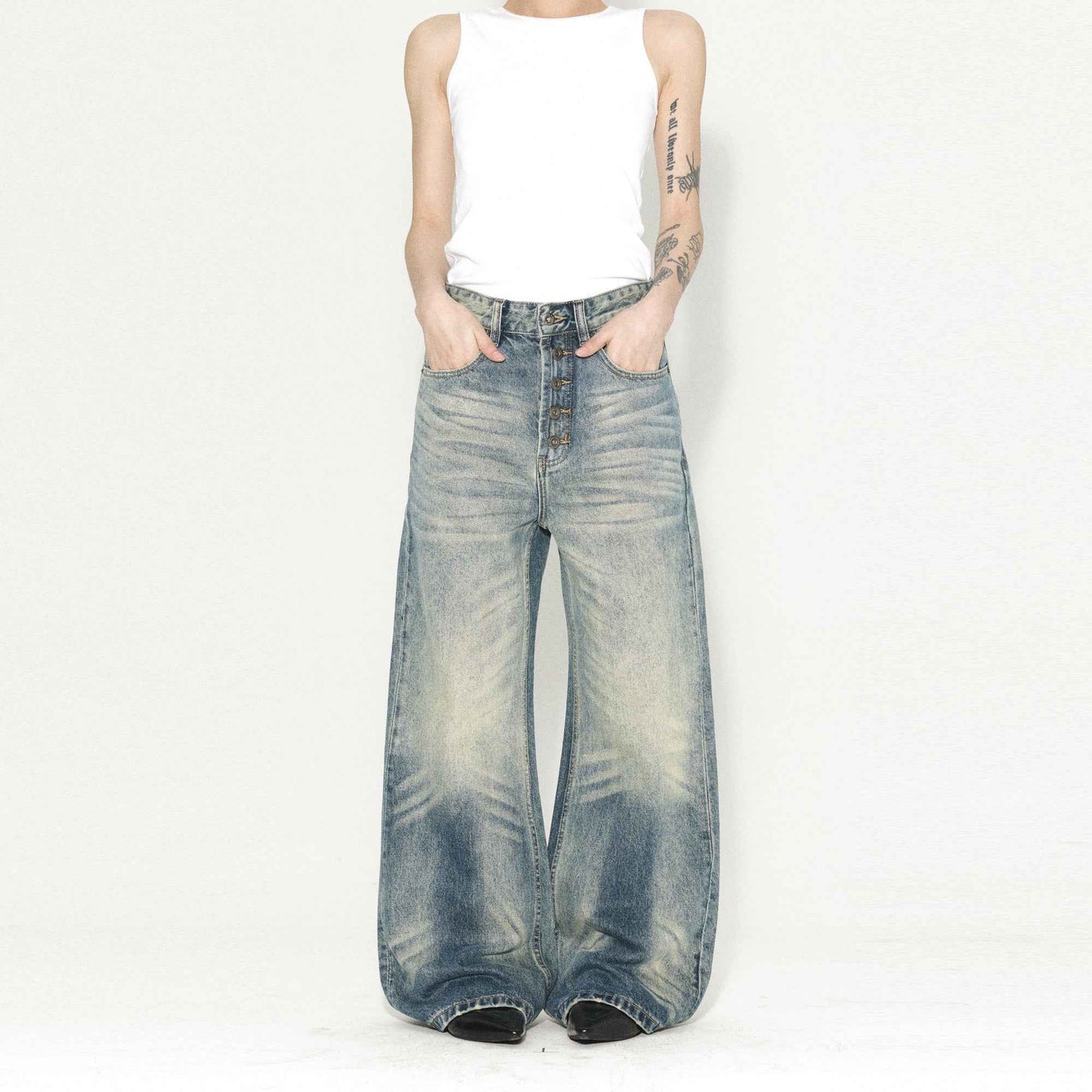 Retro Zipped Five Button Jeans