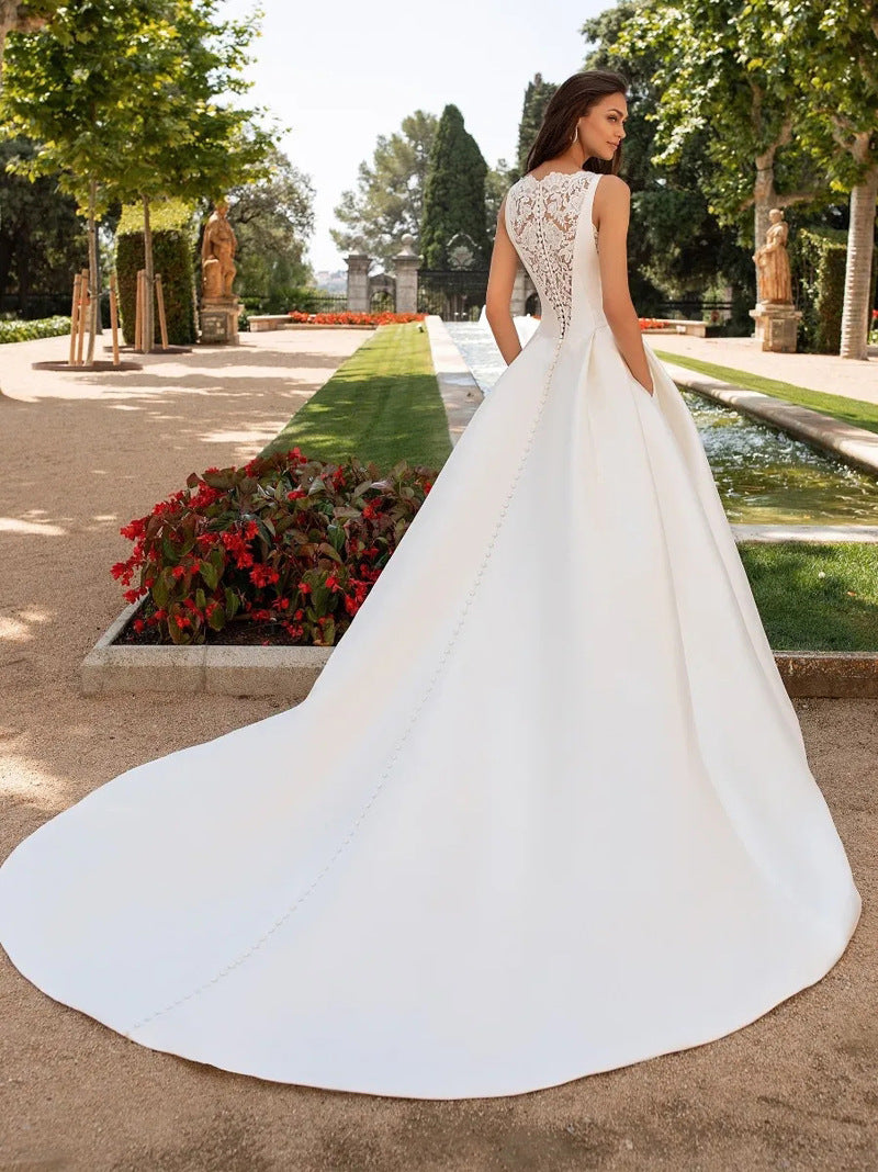 French Retro Lace Advanced Texture Satin Slim Bridal Simple Elegant Trailing Wedding Dress by Mirlaine Univers