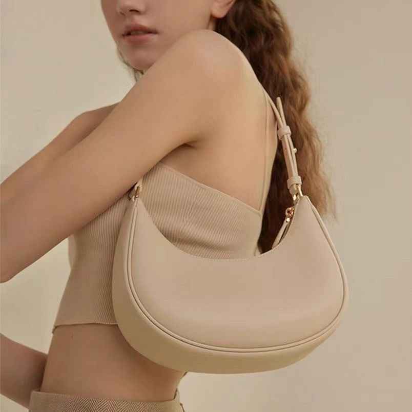 Womens Summer Shoulder And Tote Bag With A Niche Design Baguette Style