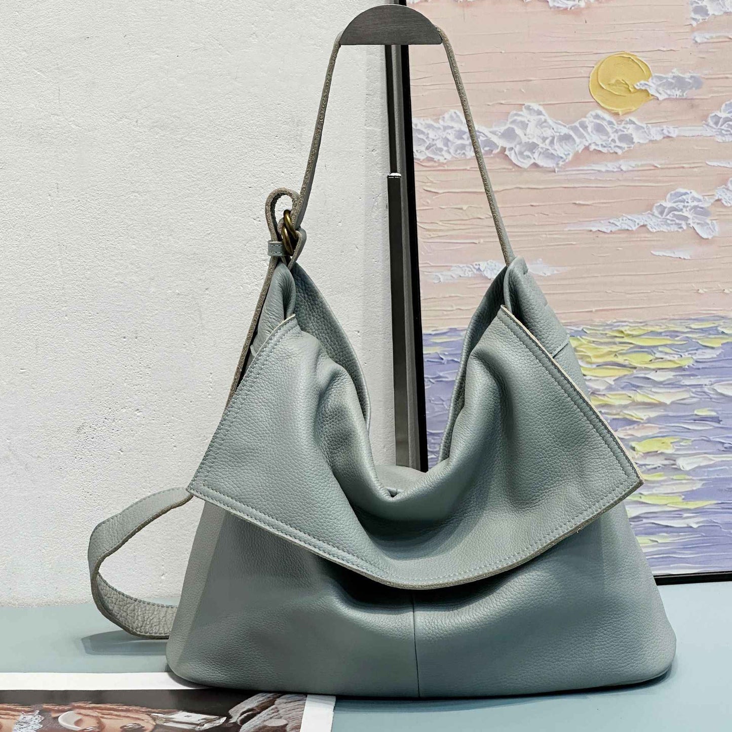 Stylish And Versatile Womens Shoulder And Crossbody Bag
