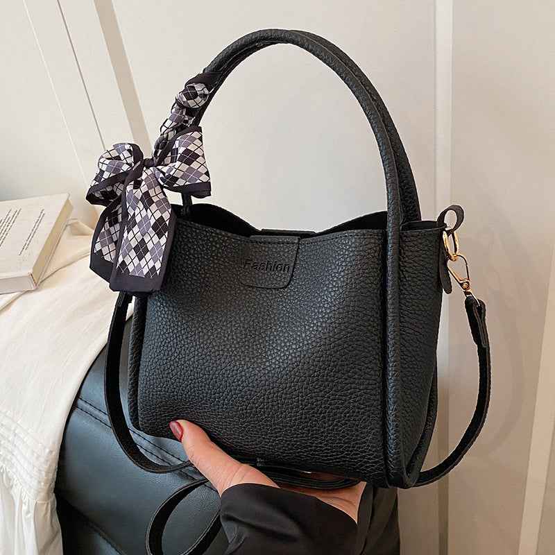 Womens Niche Bucket Bag For Spring And Summer
