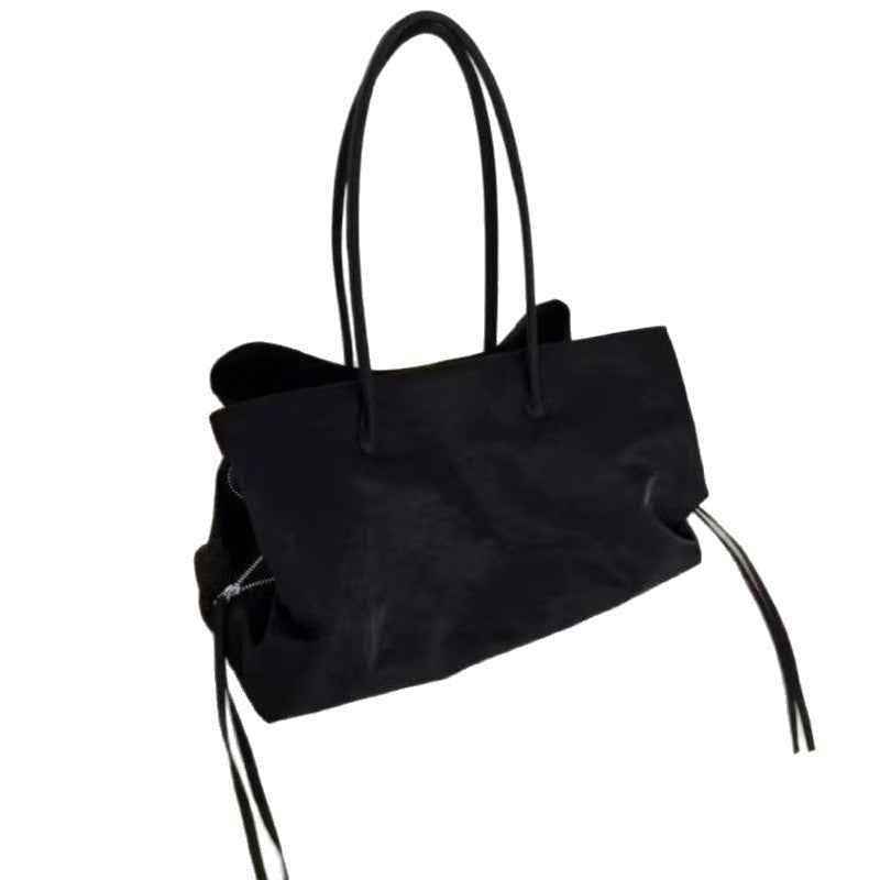 Black Minimalist High-capacity Tote Bag