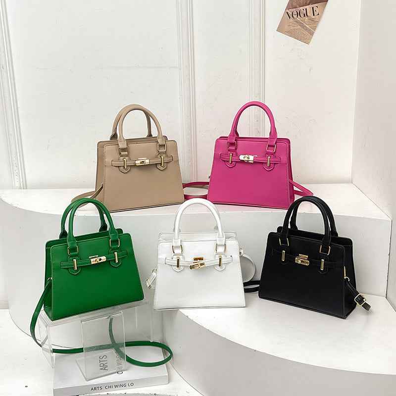 Minimalist Leather-buckle Crossbody Bag With A Soft Exterior And Large Capacity