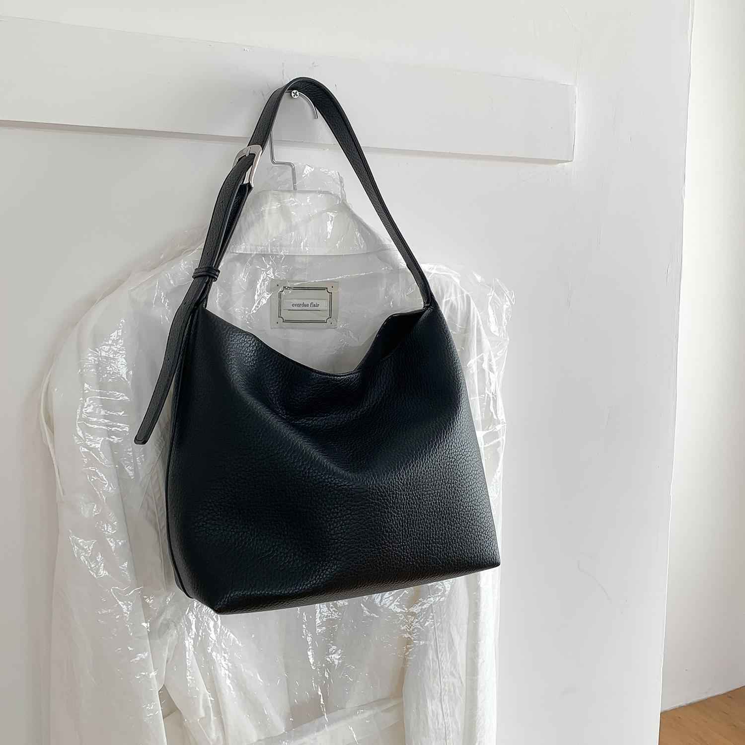 Soft-leather Tote Bag For Commutingsophisticated
