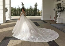 Customized 2026 Illusion Neck Church Wedding Dress Long Sleeve Robe Lace Beading Bride Dress Ball Gown Women Vestidos de novia