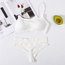 Women Seamless Bra And Panties Set Sexy Lingerie Set Low Back Bra Top High Rise Thongs Female Underwear Removable Pads