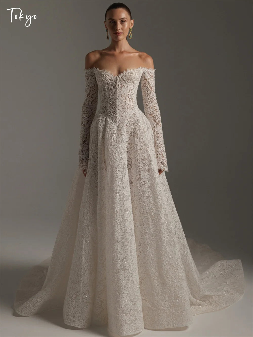Tokyo Customized White Off the Shoulder Wedding Dresses Long Sleeves Zip Back Bridal Gowns A-Line Court Train Wedding Gowns 2026
