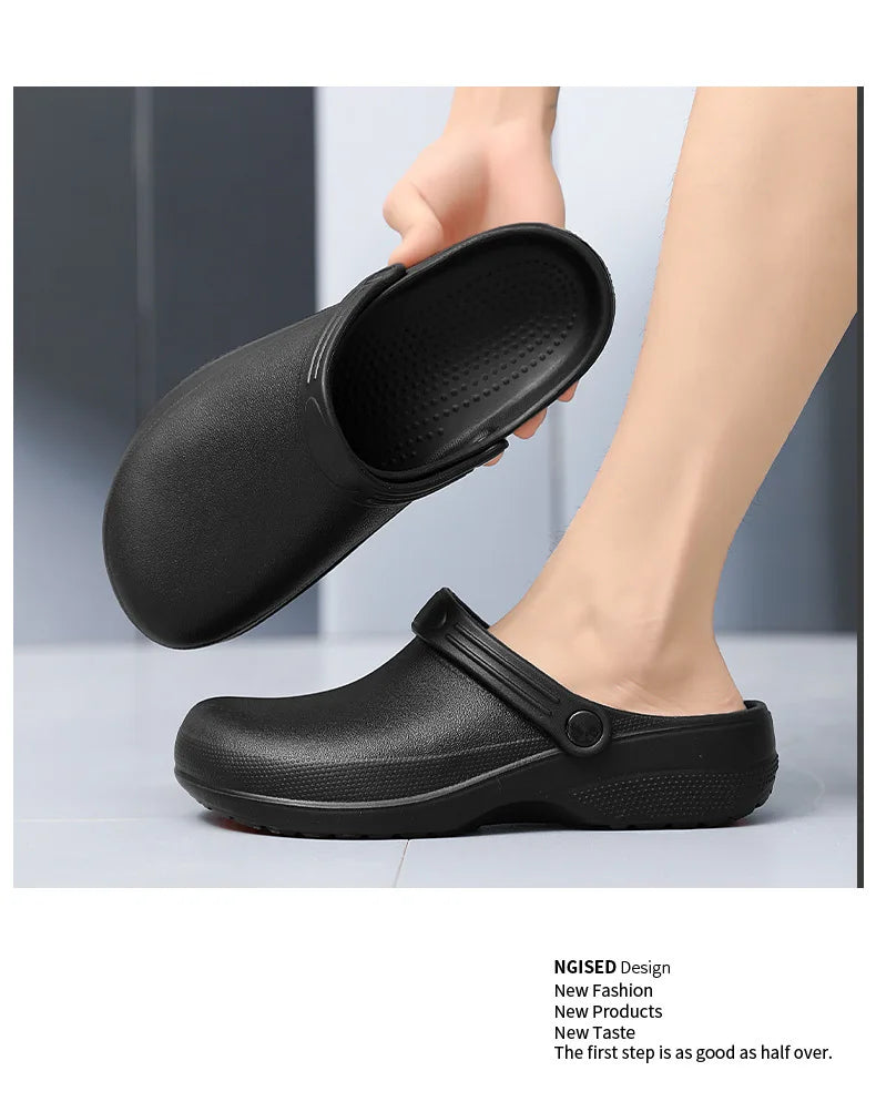 Summer Anti-Slip Slip-On Nurse Shoes Operating Room Slippers Headed Clogs Laboratory Cool Sandals Flat Heel Easy to Wear