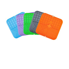 Silicone Pet Licking Mat With Strong Suction Cups Dog Slow Feeder Bowl Anti Choking Slow Food Pad For Dogs Cats Anxiety Relief