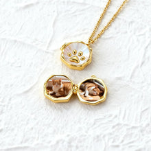 Haiyufly Personalized Photo Locket Necklace for Women Cat Pet Heart Pendant Copper Alloy Jewelry Choker Chain Memorial Gift