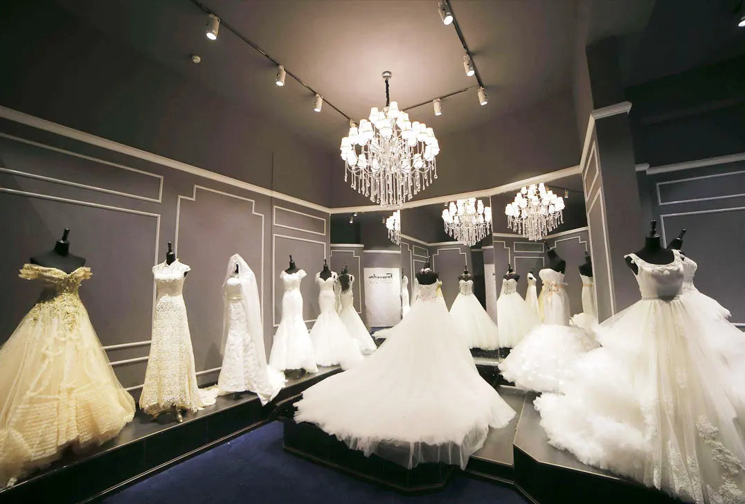 Luxury Sweetheart Sparkling Princess Wedding Dress Customized Sparkling Pearl Bridal Ball Dress Strapless A-line Bridal Dress