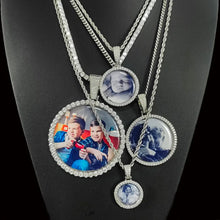 Custom Photo Necklace Circle Chain Personalized Medallion Memory Picture Pendant Solid Back Zircon Hip Hop Jewelry Free Engrave