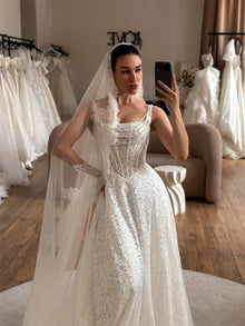 Tokyo Customized White A-Line Wedding Dresses Spaghetti Strap Sleeveless Lace Bridal Gowns Court Train Elegant Wedding Gowns