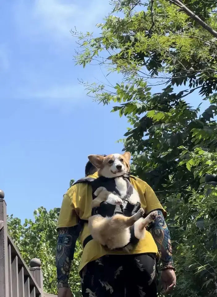 Chest Pet Bag Wrapping Large Dog Backpack, Convenient to Carry when going out, New Product