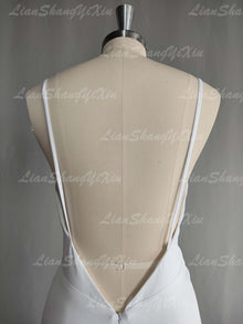 Customized Modern Simple Satin Wedding Dresses V-neck Spaghetti Straps Backless Formal Pleated Bridal Grown vestidos Sweep Train