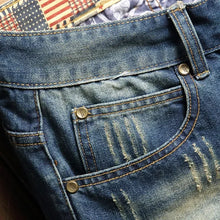 2025 Summer Ripped Denim Shorts Jeans Men's Five Quarter Loose Size Medium Pants Fashion Brand Personality Beggar
