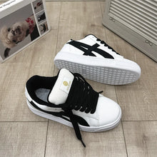Retro Hong Kong Style Black Bread Shoes Unisex Casual Sports Sneakers Spring Autumn New Model Student Versatile Thick Bottom