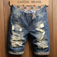 2025 Summer Ripped Denim Shorts Jeans Men's Five Quarter Loose Size Medium Pants Fashion Brand Personality Beggar