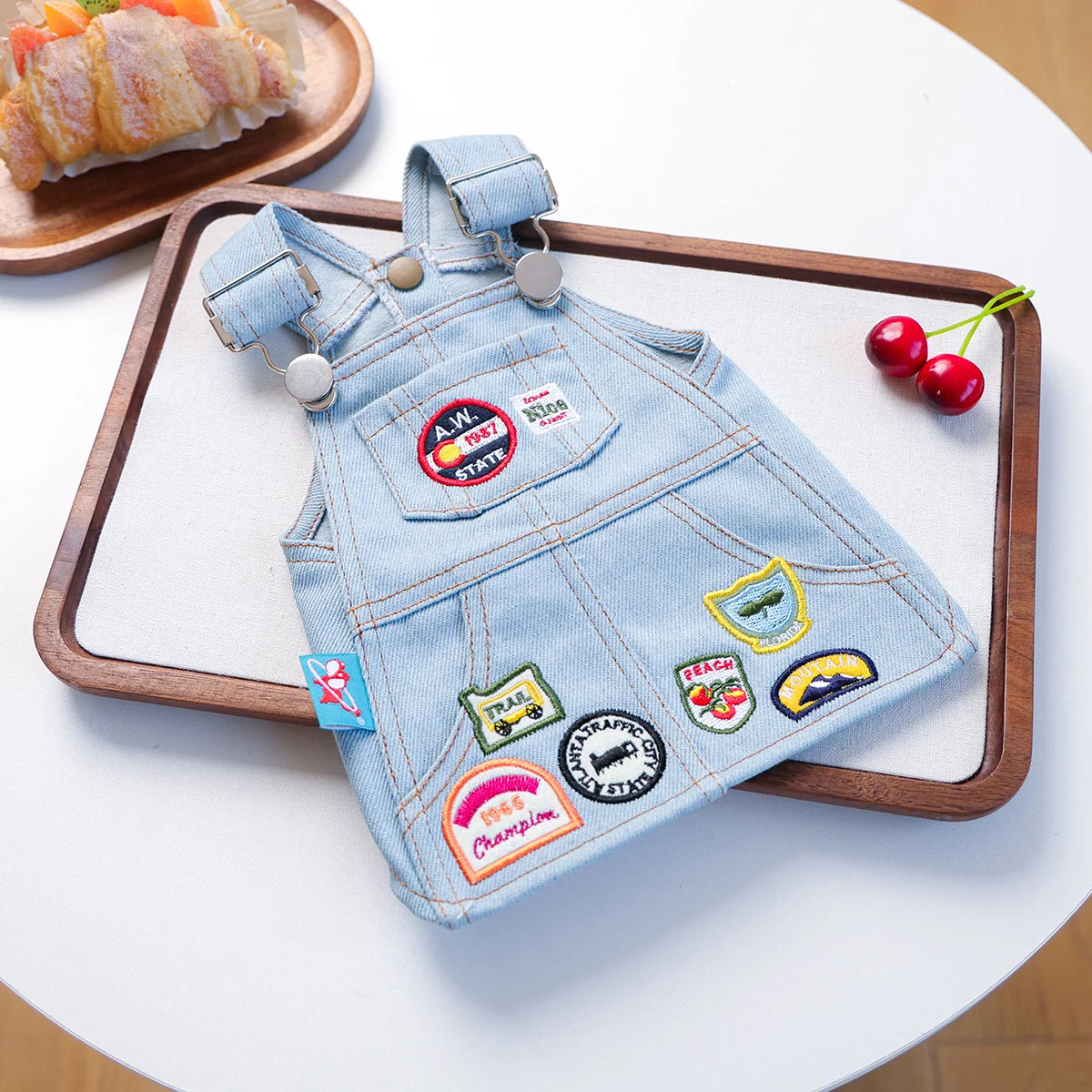 Pet Cat and Dog Clothes Retro Badge Denim Skirt Handsome Summer Outing Short Skirt Suitable for Small