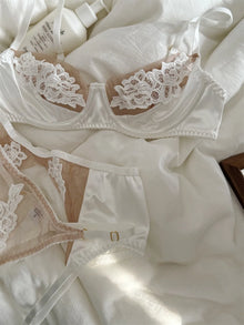 Embroidered flowers lingerie three-piece underwear thin bras breathable top push up women large size bra set